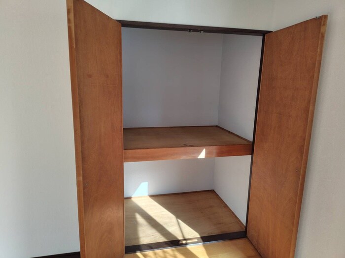 物件内観写真12　(収納)