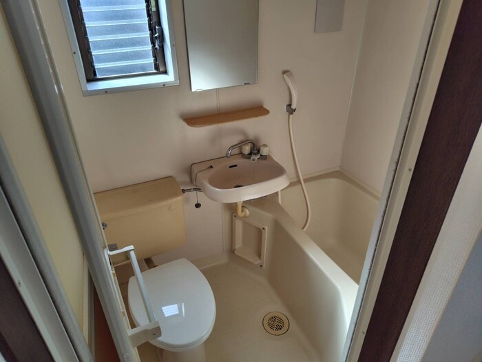 物件内観写真14　(トイレ)