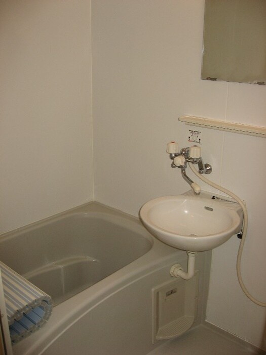 物件内観写真10　(バス／シャワールーム等)