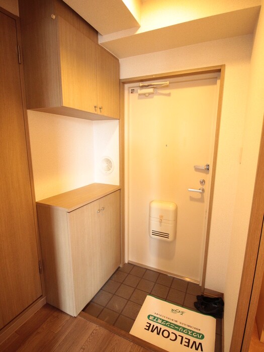 物件内観写真14　(玄関)