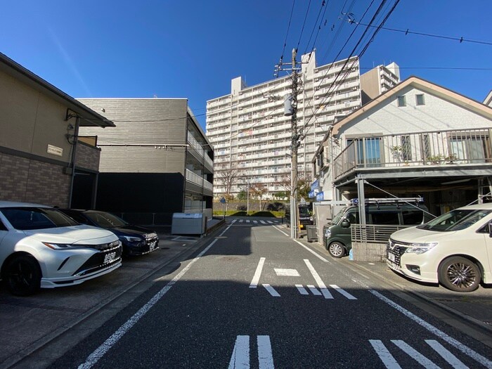 物件外観写真6　(周辺環境)