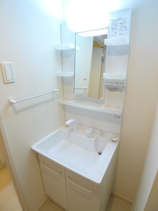 物件内観写真12　(洗面)