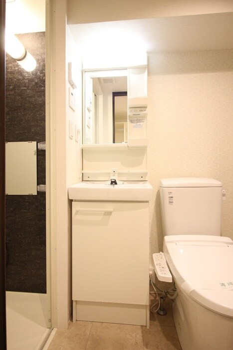 物件内観写真9　(洗面)