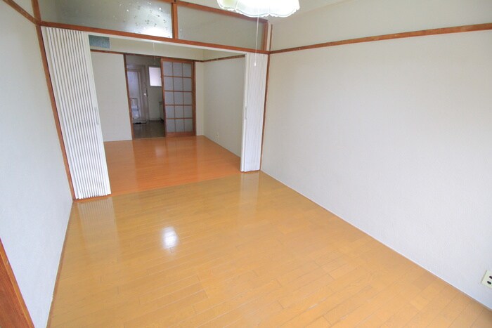 物件内観写真14　(居室)