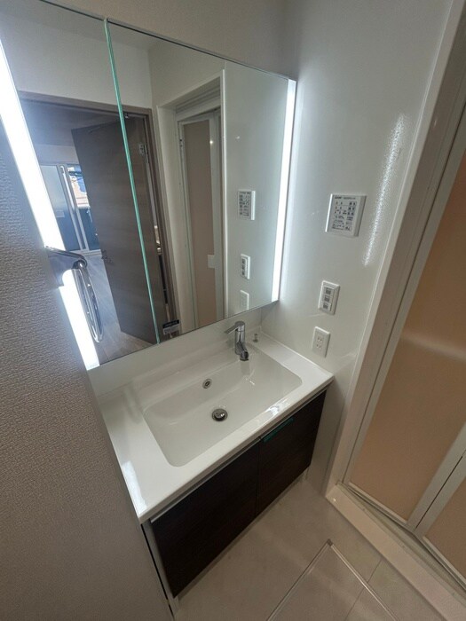 物件内観写真14　(洗面)