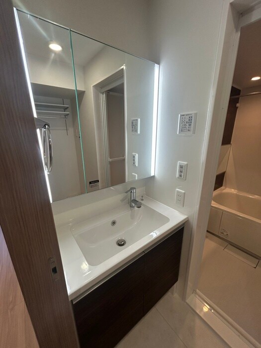 物件内観写真15　(洗面)