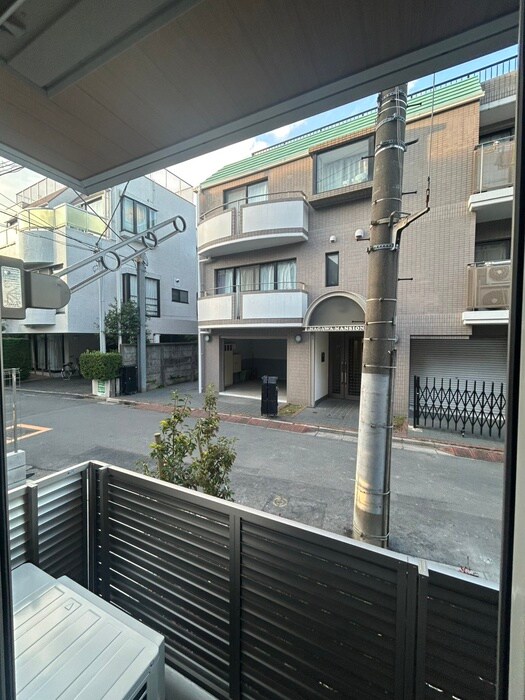 物件内観写真18　(室内からの展望)