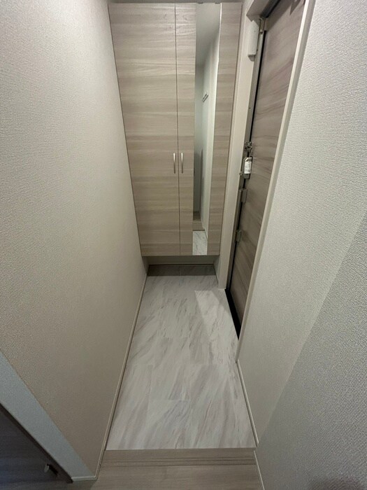 物件内観写真18　(玄関)
