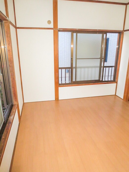 物件内観写真8　(居室)