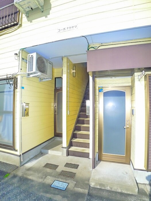 物件外観写真6　(エントランス部分)