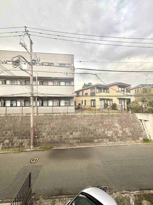 物件内観写真15　(室内からの展望)