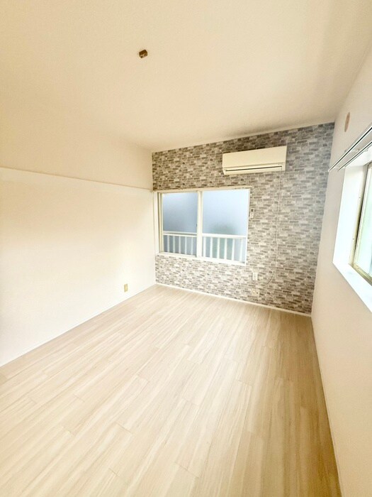 物件内観写真21　(居室)