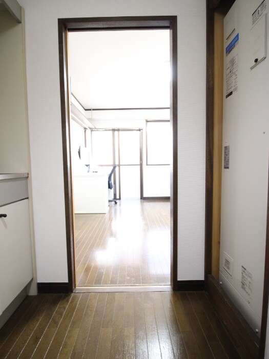 物件内観写真9　(居室)