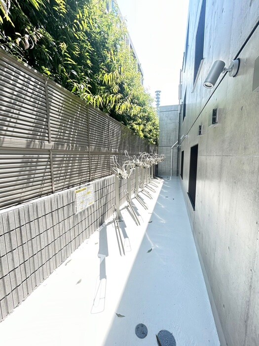 物件外観写真5　(駐輪場)