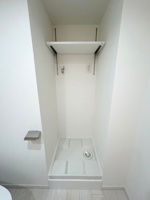 物件内観写真12　(洗濯機置場)