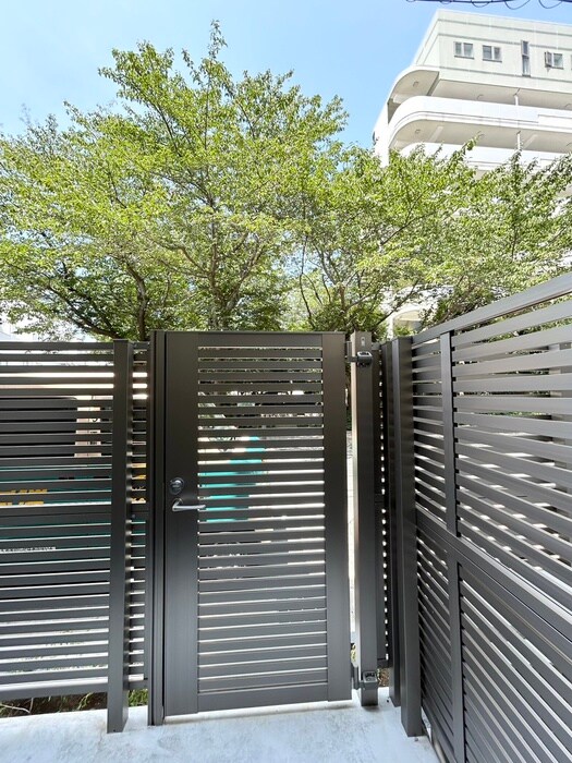 物件内観写真16　(室内からの展望)