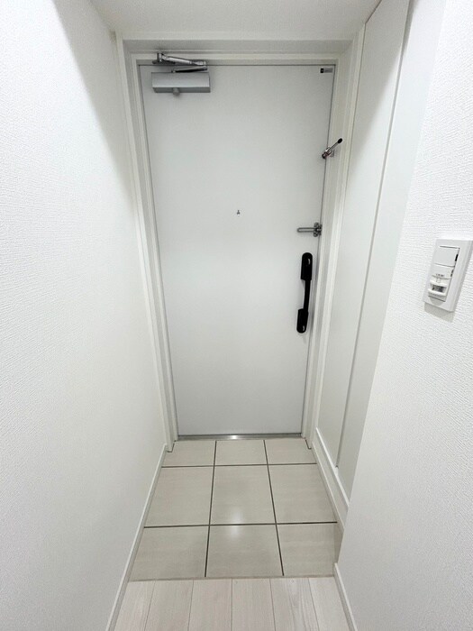 物件内観写真17　(玄関)