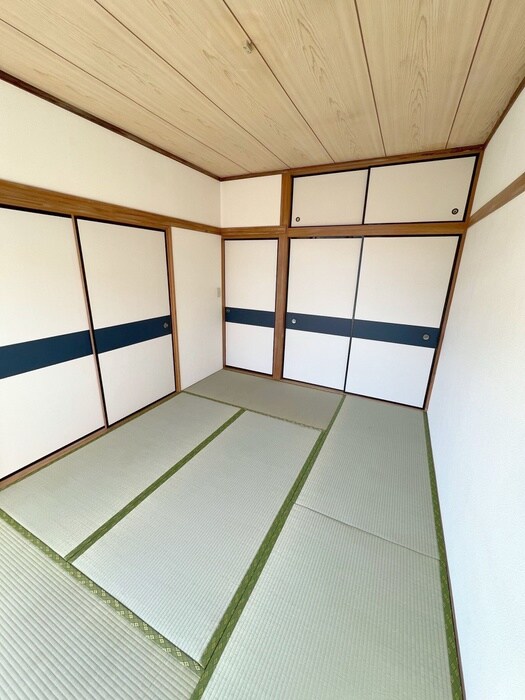 物件内観写真10　(居室)