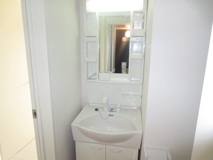 物件内観写真10　(洗面)