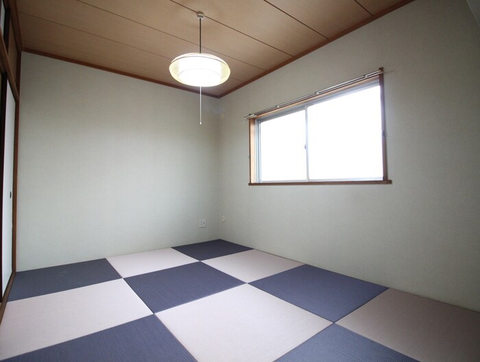 物件内観写真4　(居室)