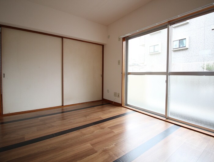 物件内観写真5　(居室)