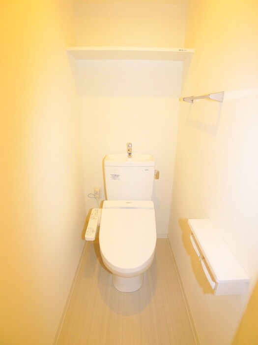 物件内観写真16　(トイレ)