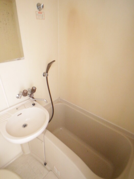 物件内観写真12　(バス／シャワールーム等)