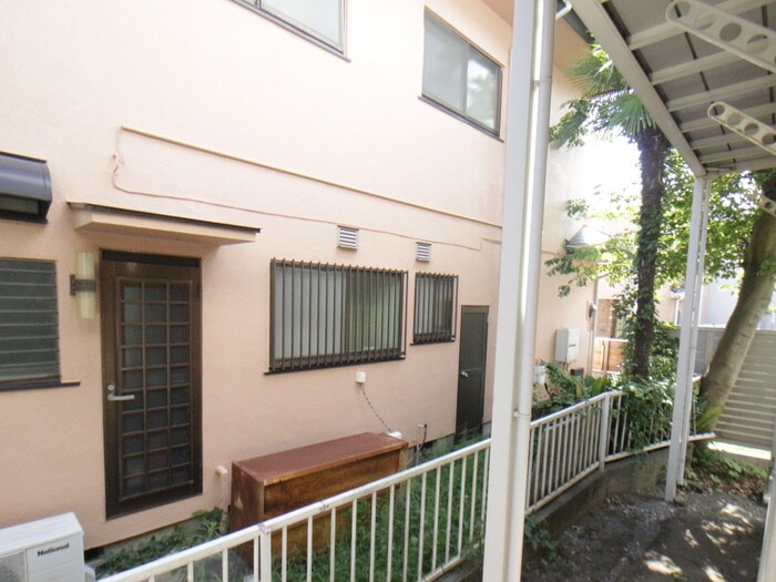 物件内観写真17　(室内からの展望)