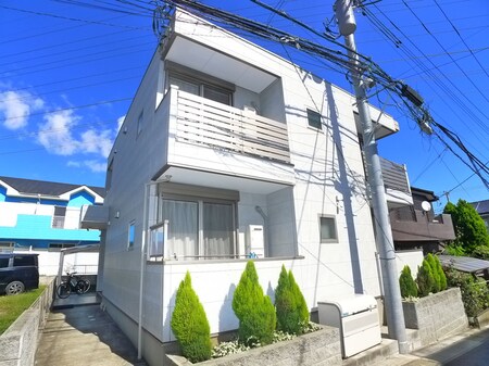 ウォールナッツ幕張外観写真