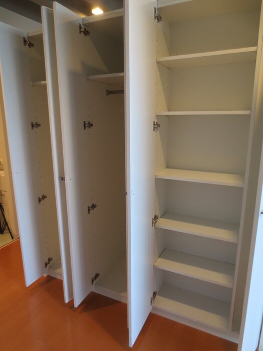 物件内観写真10　(収納)