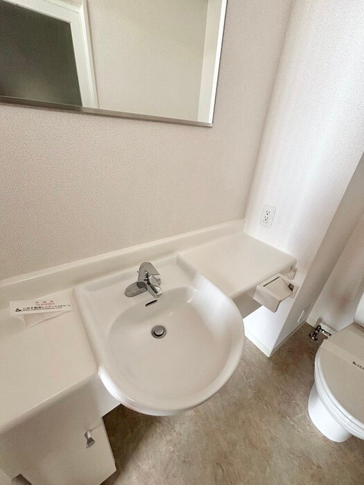 物件内観写真10　(洗面)