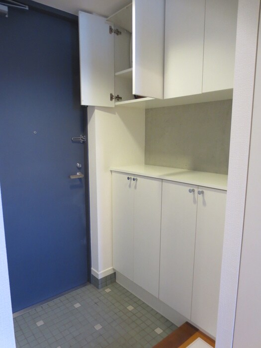 物件内観写真11　(玄関)