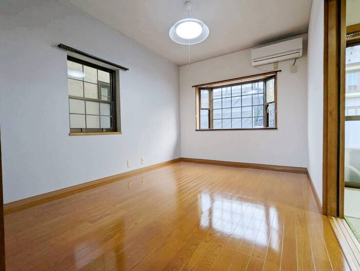 物件内観写真6　(居室)