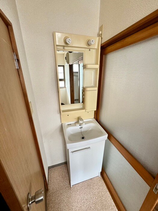 物件内観写真9　(洗面)