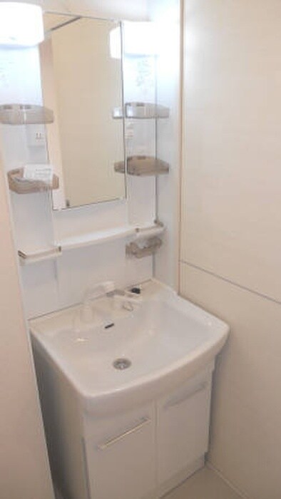 物件内観写真8　(洗面)