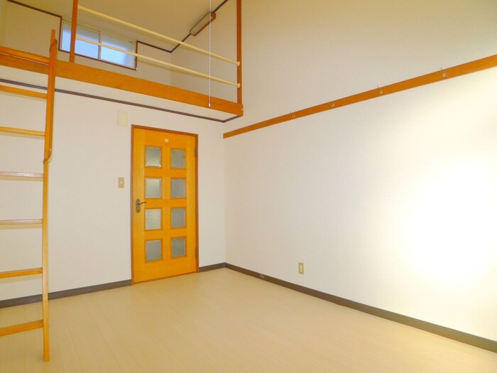 物件内観写真10　(居室)