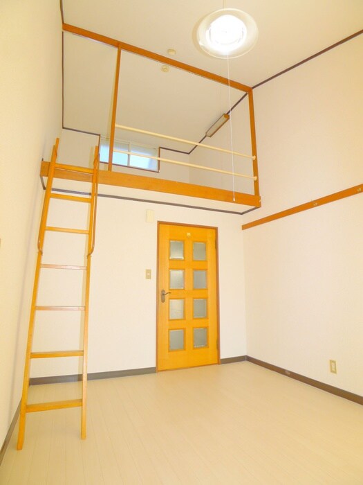 物件内観写真12　(居室)