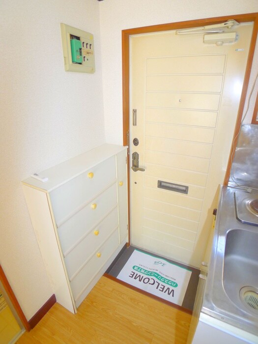 物件内観写真17　(玄関)