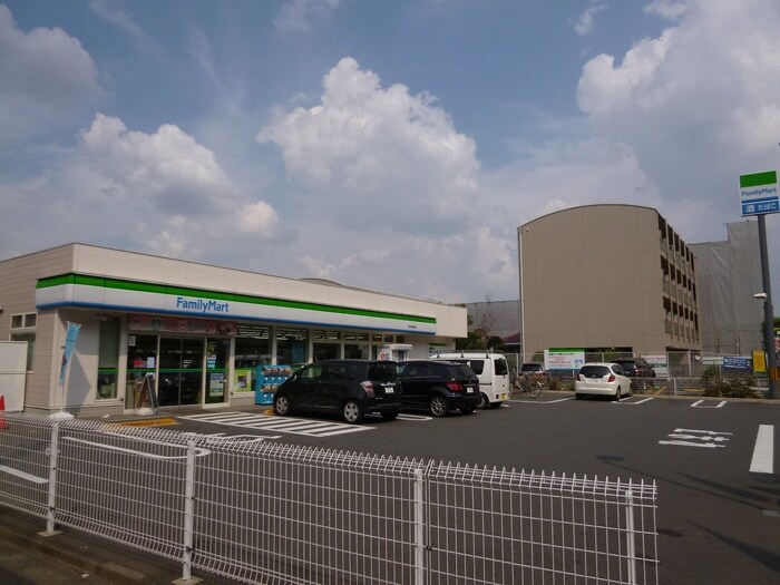 ファミリーマート世田谷粕谷店
