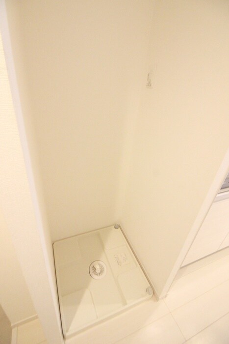 物件内観写真15　(洗濯機置場)