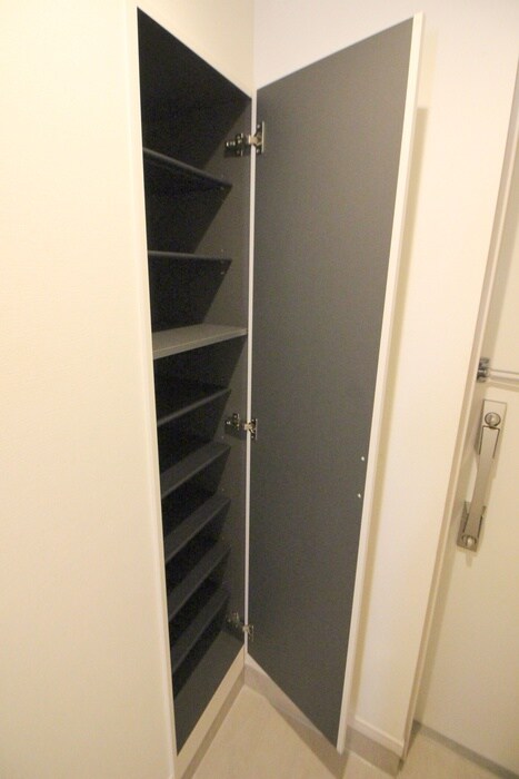 物件内観写真18　(靴箱)