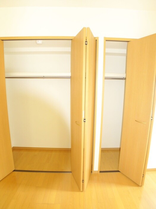 物件内観写真8　(収納)