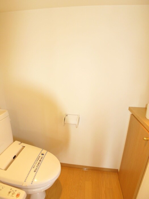 物件内観写真14　(トイレ)