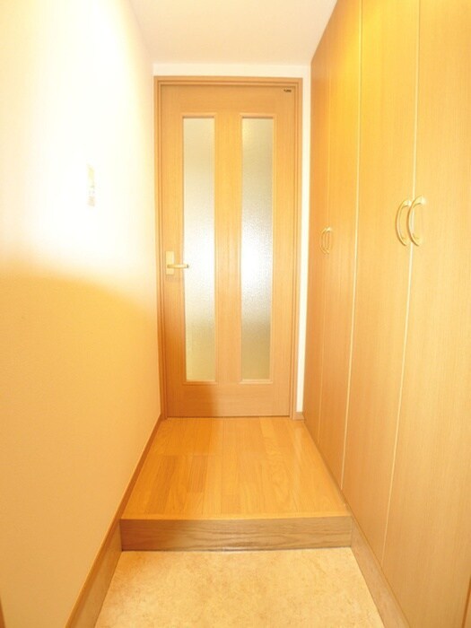 物件内観写真15　(玄関)