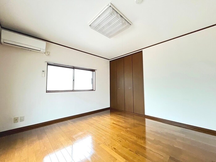 物件内観写真10　(居室)