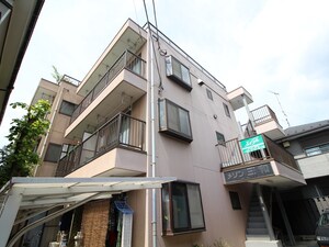 メゾン三和外観写真