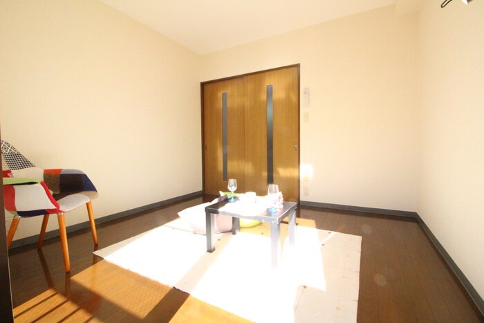 物件内観写真9　(居室)