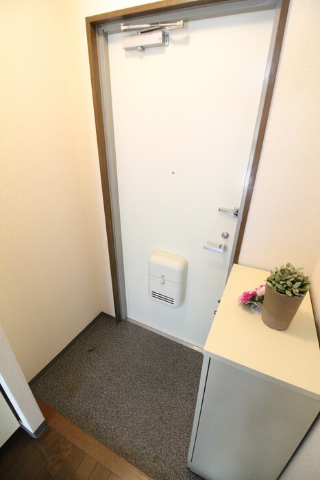 物件内観写真22　(玄関)