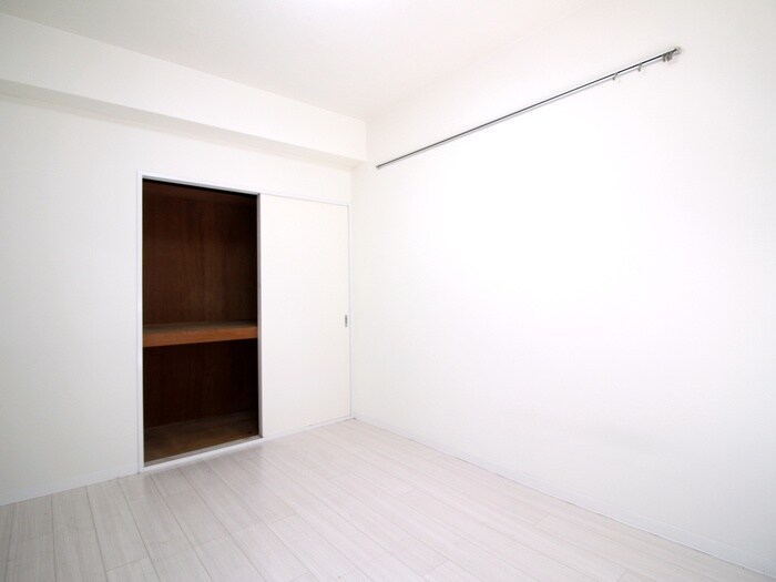 物件内観写真5　(居室)