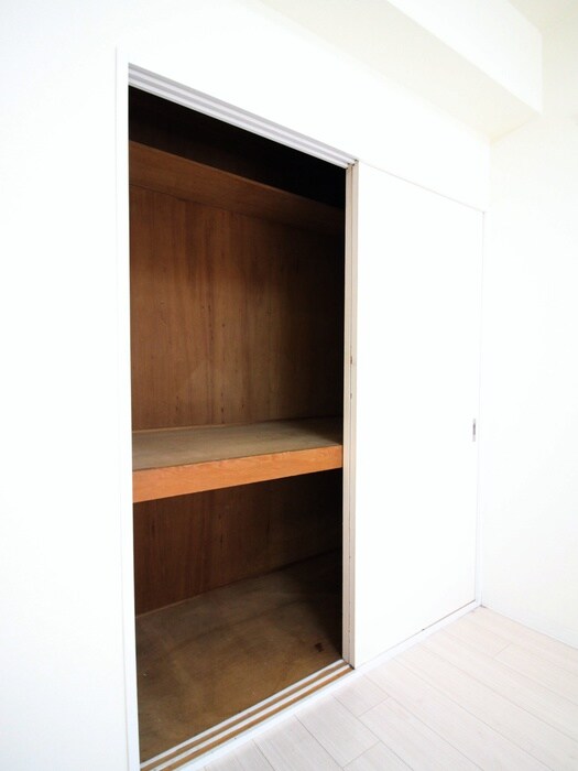 物件内観写真7　(収納)